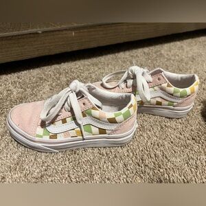 Vans Skate Shoe Kids pastel checker Size 10.5